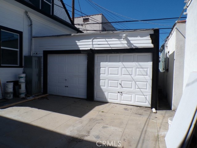 515 S Coronado Street, Los Angeles CA: https://media.crmls.org/medias/7fe81d43-4340-457b-9ddf-6fc1b8f2b0c8.jpg
