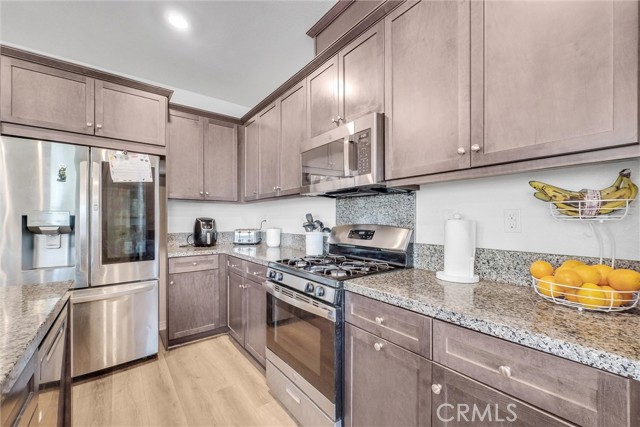16548 Monteviejo Street, Fontana CA: https://media.crmls.org/medias/7fe86ea9-a5f7-4a70-9a78-86579defc094.jpg