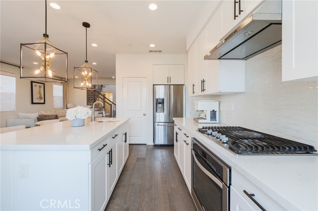 Detail Gallery Image 3 of 46 For 207 Cascade, Monterey Park,  CA 91755 - 4 Beds | 3/1 Baths