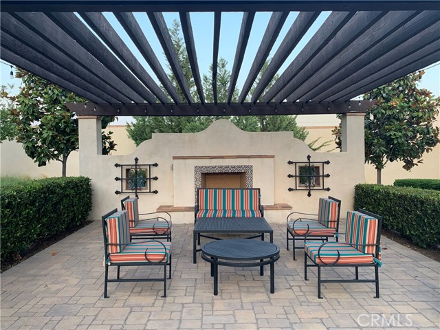 636 S Gladys Avenue, San Gabriel CA: https://media.crmls.org/medias/7fe90341-7eb8-4b58-9bc2-5f8fa30f6a03.jpg