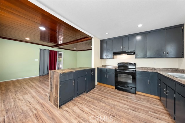 Detail Gallery Image 18 of 37 For 13510 Lower Lakeshore Dr, Clearlake,  CA 95422 - 4 Beds | 2 Baths