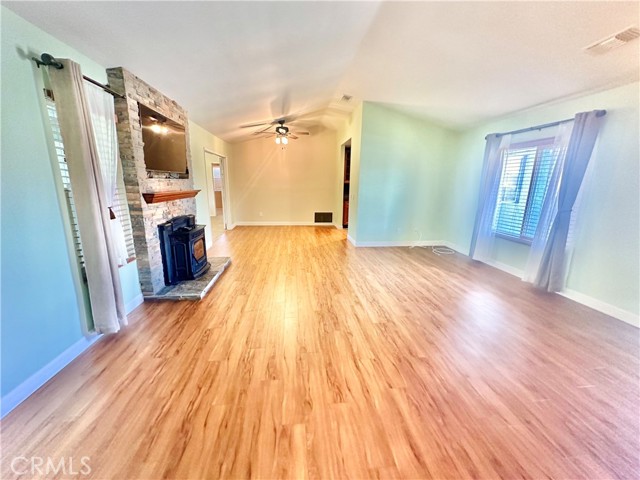 Detail Gallery Image 14 of 35 For 12654 Jade Road, Victorville,  CA 92392 - 4 Beds | 2 Baths