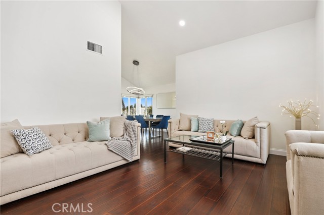 Detail Gallery Image 9 of 46 For 5099 Vista Del Amigo, Yorba Linda,  CA 92886 - 4 Beds | 3 Baths