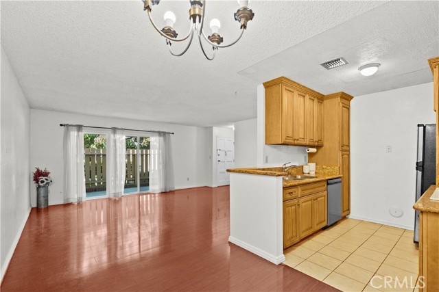 Detail Gallery Image 7 of 28 For 2300 S Hacienda Bld #F8,  Hacienda Heights,  CA 91745 - 2 Beds | 2 Baths