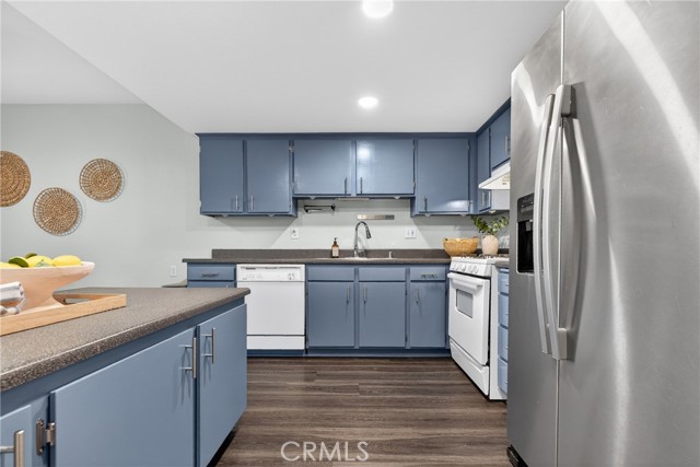 Detail Gallery Image 12 of 28 For 27026 Rio Pecos, Valencia,  CA 91354 - 3 Beds | 2 Baths