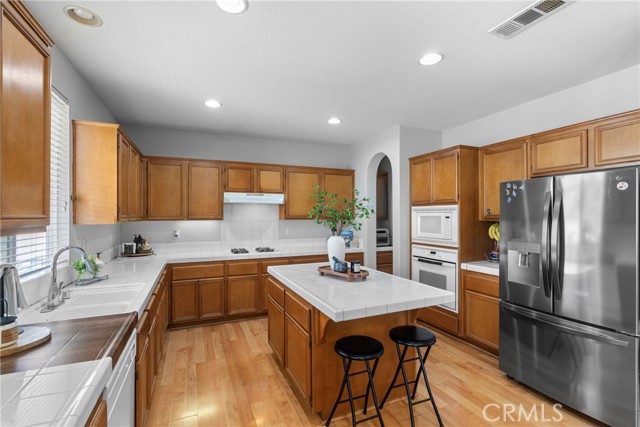 Detail Gallery Image 10 of 39 For 14905 Ansley Ct, Moreno Valley,  CA 92555 - 5 Beds | 3 Baths