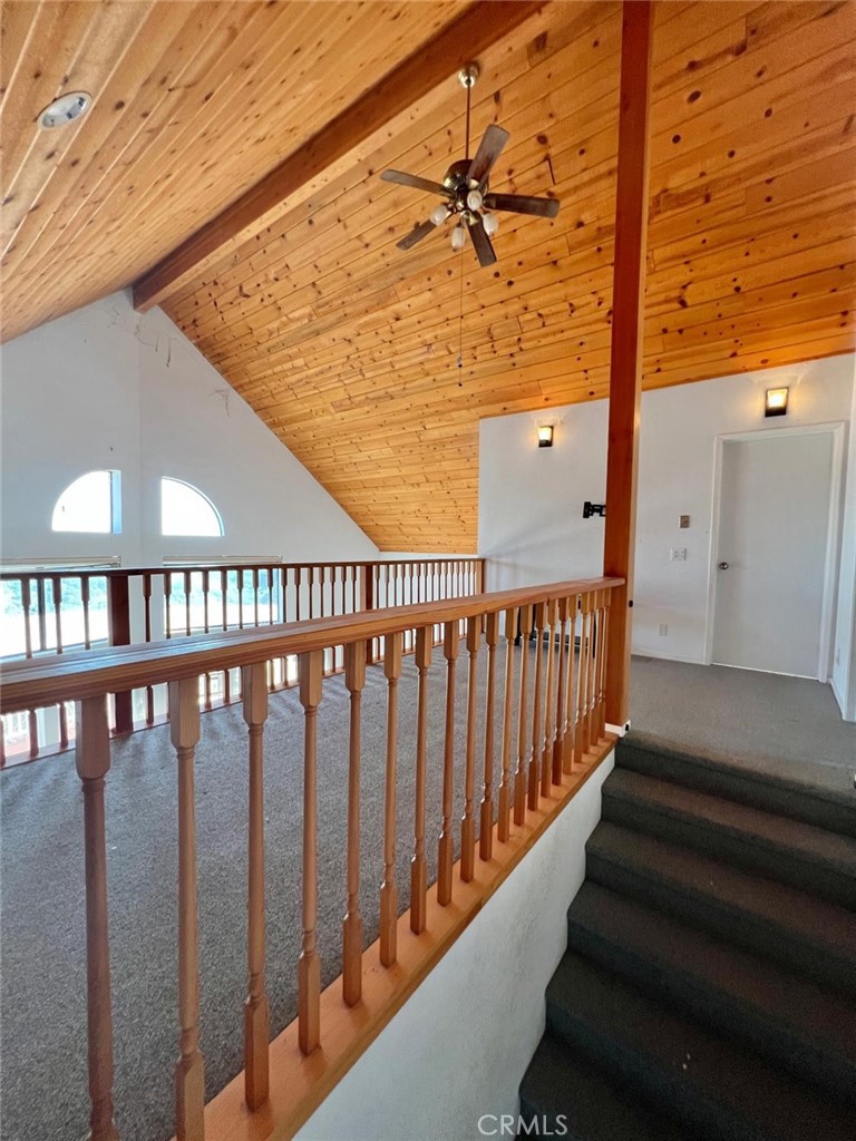 https://media.crmls.org/medias/7fed1417-8c4c-4f3e-adb8-15136c0cc3dc.jpg?preset=X-Large