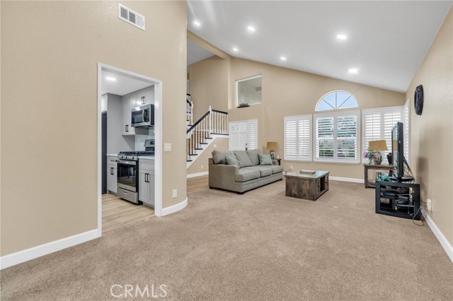 21020 Bryan Circle, Walnut CA: https://media.crmls.org/medias/7fed6920-3e8b-488d-8874-fdbebe03015b.jpg