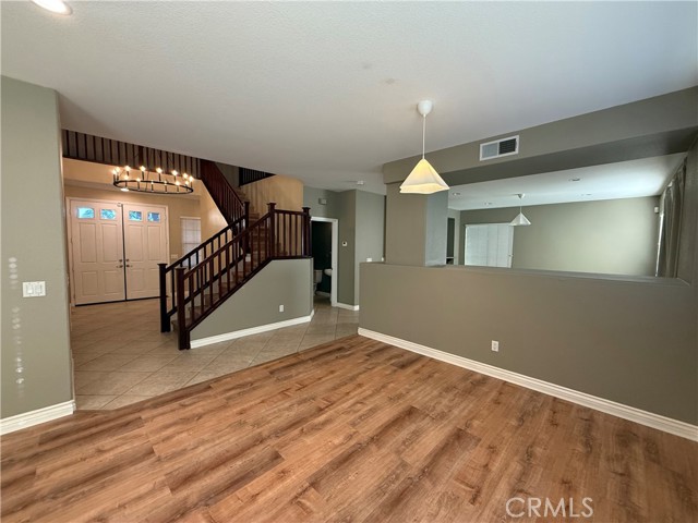 Detail Gallery Image 5 of 35 For 1783 Pinnacle Way, Upland,  CA 91784 - 4 Beds | 2/1 Baths