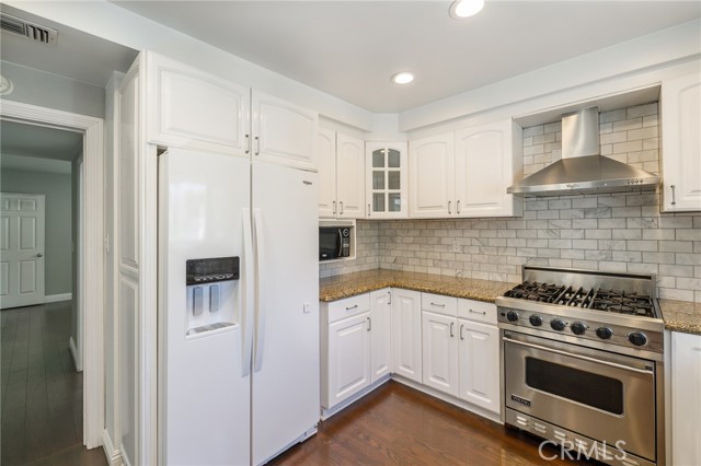 2317 Pine Avenue, Manhattan Beach, California 90266, 4 Bedrooms Bedrooms, ,3 BathroomsBathrooms,Residential,Sold,Pine,SB22177739