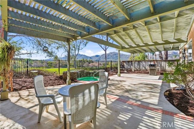 Image 40 of 67 For 31545 Via Cordoba