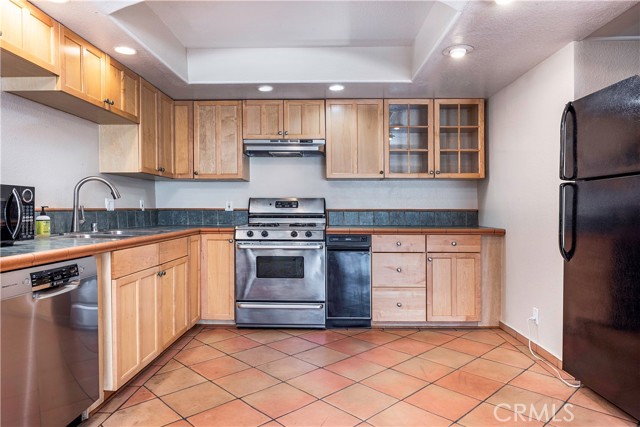 1616 Granville Avenue # 303, Los Angeles, California 90025, 2 Bedrooms Bedrooms, ,2 BathroomsBathrooms,Residential Lease,For Rent,1616 Granville Avenue # 303,CRDW24235196