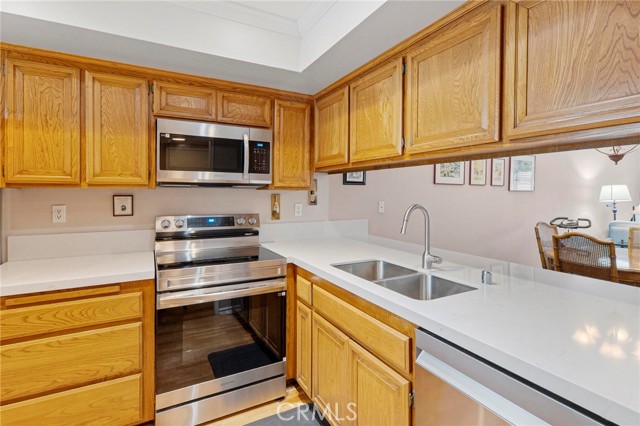 Detail Gallery Image 17 of 35 For 11922 Heritage, Downey,  CA 90241 - 2 Beds | 2 Baths