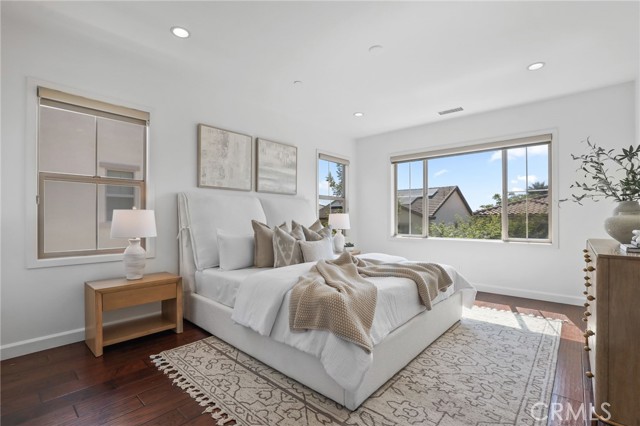 12 Gardenia, Lake Forest CA: https://media.crmls.org/medias/7ff070ef-727a-4fb0-8f15-ef0df8e46d1d.jpg