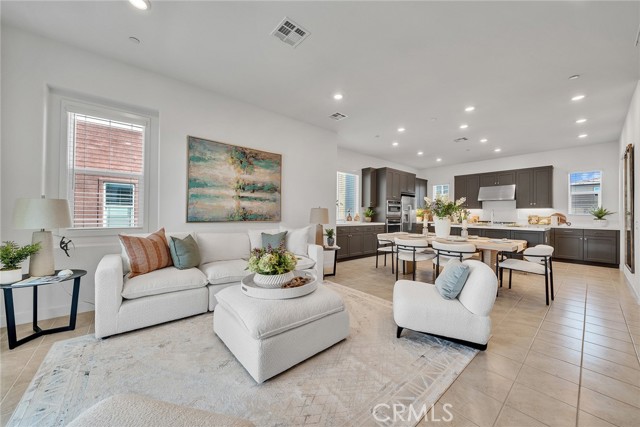 Detail Gallery Image 5 of 29 For 158 Restore, Irvine,  CA 92618 - 4 Beds | 3/1 Baths
