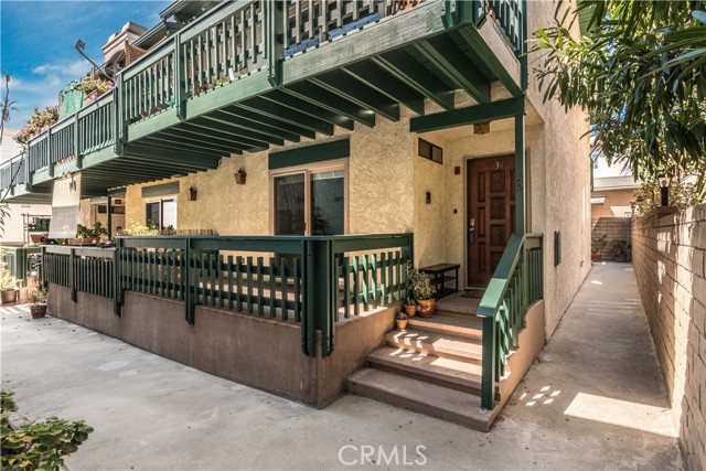 837 5th Street, Hermosa Beach, California 90254, 2 Bedrooms Bedrooms, ,2 BathroomsBathrooms,Residential,Sold,5th,PV21203329