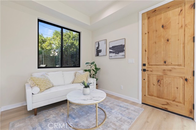 Detail Gallery Image 38 of 73 For 4026 Garden Ave, Los Angeles,  CA 90039 - 5 Beds | 4/2 Baths