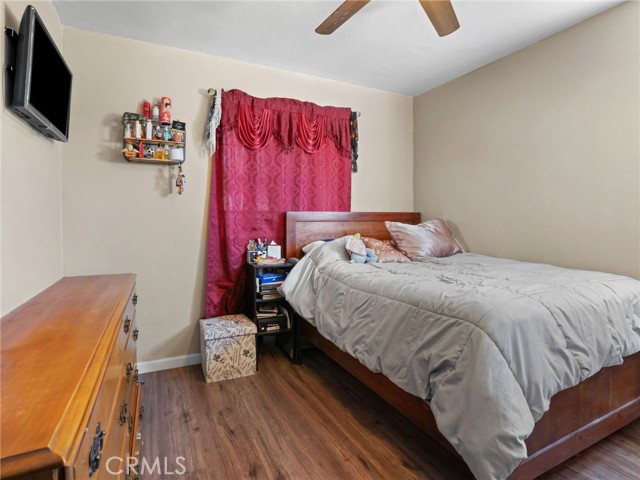 2404 Roxbury Dr, San Bernardino, CA 92404 photo 15