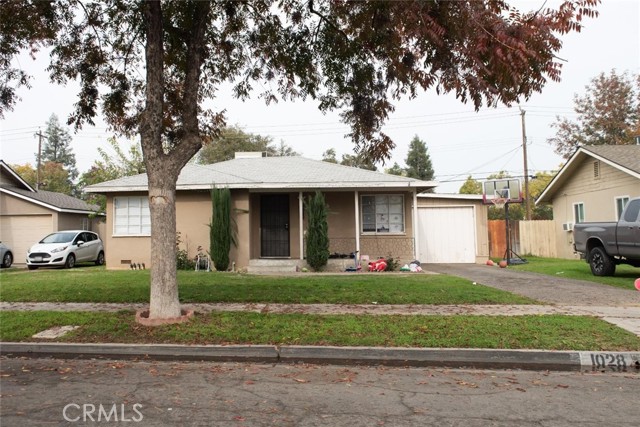 Detail Gallery Image 1 of 1 For 1028 W Cortland Ave, Fresno,  CA 93705 - 2 Beds | 1 Baths