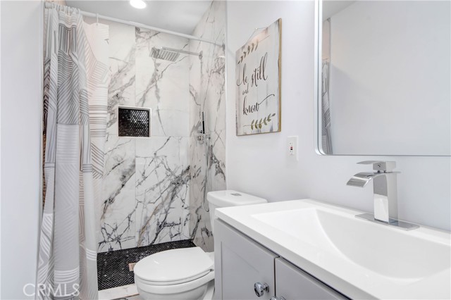 1980 E Rochelle Road, Palm Springs CA: https://media.crmls.org/medias/7ff33d81-8d19-4c26-9848-1df9213d0336.jpg