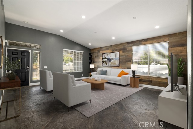 13946 Moqui Way, Corona CA: https://media.crmls.org/medias/7ff360aa-d9f7-4060-bfca-08896072f08f.jpg