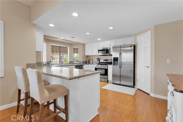 13950 High Falls Trail, Apple Valley CA: https://media.crmls.org/medias/7ff4039c-fc5d-4c4b-9816-f6ff42d24cf0.jpg