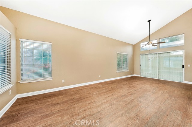 Detail Gallery Image 12 of 51 For 45345 Pickford Ave, Lancaster,  CA 93534 - 5 Beds | 3 Baths