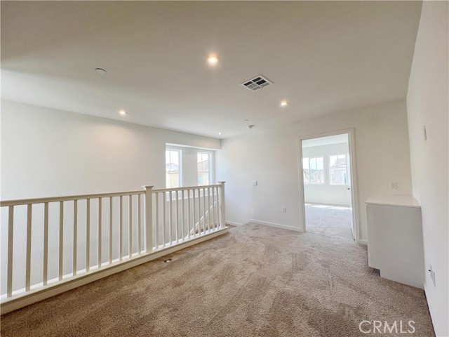 Detail Gallery Image 8 of 26 For 16067 Olivas Ln, Fontana,  CA 92336 - 4 Beds | 2/1 Baths