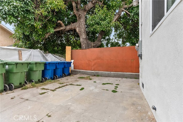 1209 W 40th Place, Los Angeles CA: https://media.crmls.org/medias/7ff4506f-b436-4a88-a591-8cd2de154bc4.jpg