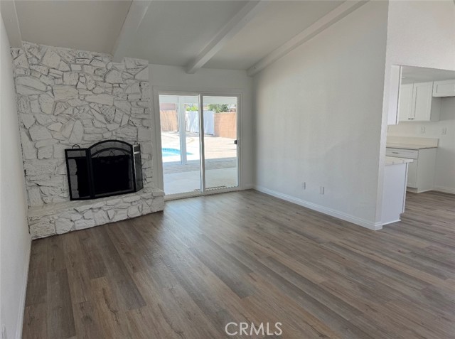 Detail Gallery Image 2 of 13 For 18260 Bonnie Ln, Fontana,  CA 92335 - 3 Beds | 2 Baths