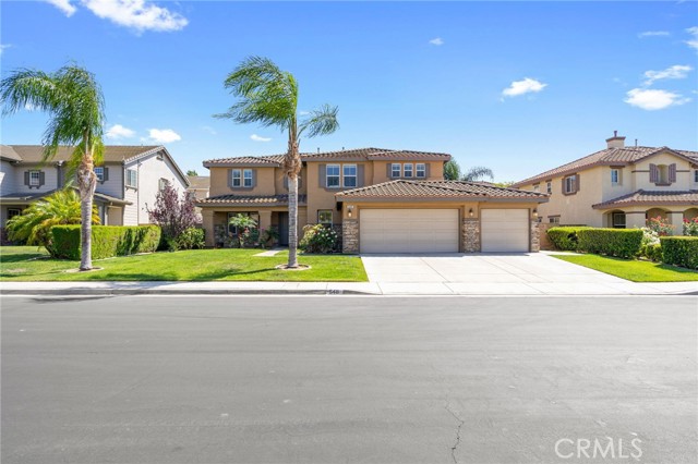 Image 2 for 548 Cedarbrook Ln, Corona, CA 92879