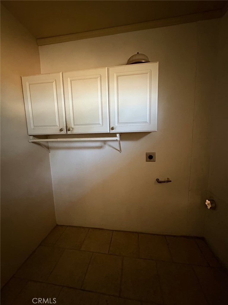 https://media.crmls.org/medias/7ff58af2-9850-40b8-aded-e5a04bfcbdad.jpg?preset=X-Large