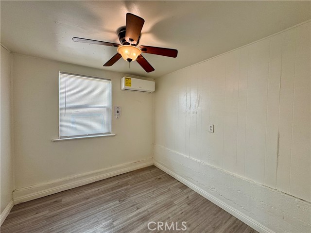 Detail Gallery Image 4 of 7 For 618 S Ford Bld, East Los Angeles,  CA 90022 - 2 Beds | 1 Baths