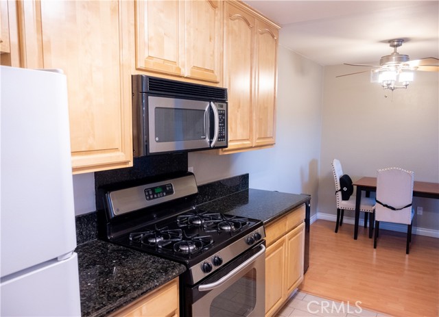 Detail Gallery Image 10 of 16 For 8990 19th St #317,  Rancho Cucamonga,  CA 91701 - 2 Beds | 2 Baths