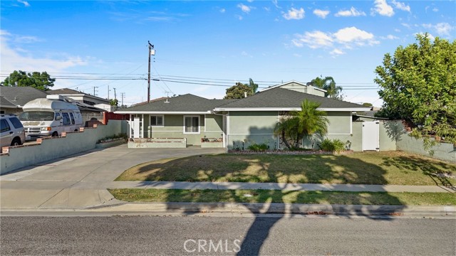 Front Image Thumbnail for CRDW26168700