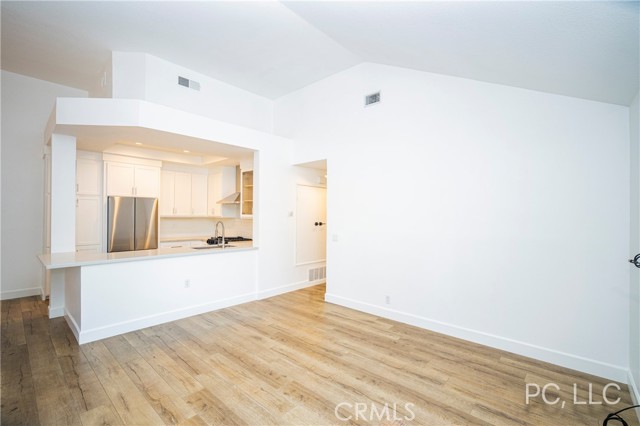 Detail Gallery Image 8 of 24 For 45 Hartford Dr #22,  Newport Beach,  CA 92660 - 2 Beds | 2 Baths