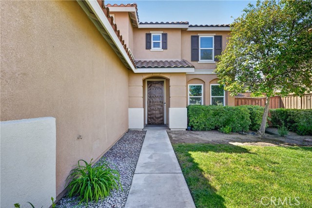 183 La Amistad, Hemet CA: https://media.crmls.org/medias/7ff80369-cba1-4252-bfa6-ecd68bf36b15.jpg
