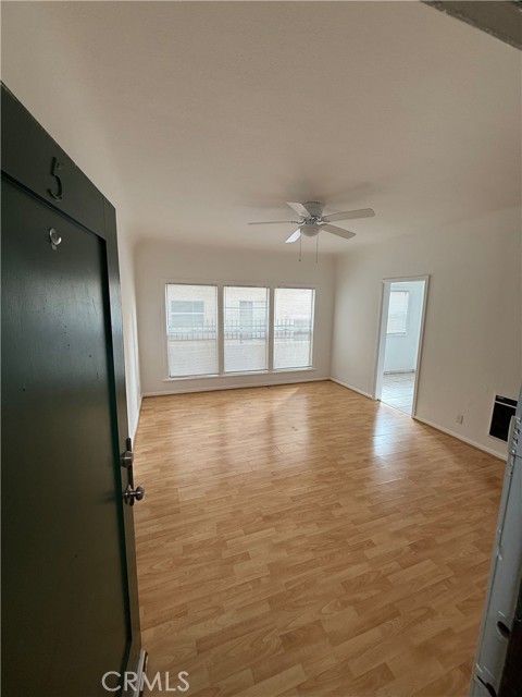 Detail Gallery Image 7 of 13 For 2175 Chestnut, Long Beach,  CA 90806 - – Beds | – Baths