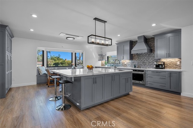 6334 Riggs Place, Los Angeles CA: https://media.crmls.org/medias/7ff8c35b-0b73-4439-b360-e21b02315256.jpg