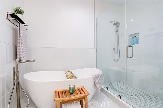 2621 Gates Avenue, Redondo Beach, California 90278, 4 Bedrooms Bedrooms, ,4 BathroomsBathrooms,Residential,Sold,Gates,PV23085389