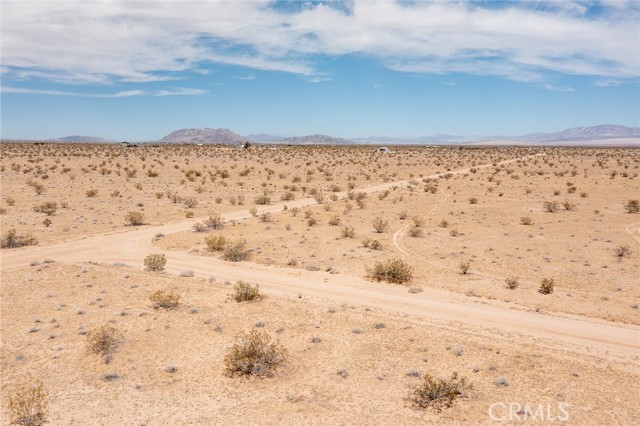 Detail Gallery Image 9 of 18 For 4 Orion St, Joshua Tree,  CA 92252 - – Beds | – Baths