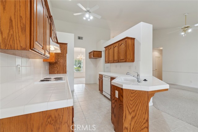 2522 E Kelso Avenue, Fresno CA: https://media.crmls.org/medias/7ff9ae82-91f9-4f37-8999-c076651e809c.jpg