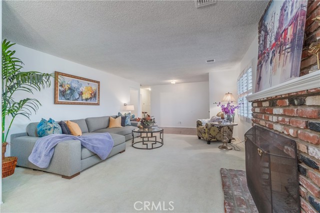 Detail Gallery Image 5 of 31 For 1355 E Level, Covina,  CA 91724 - 3 Beds | 2 Baths