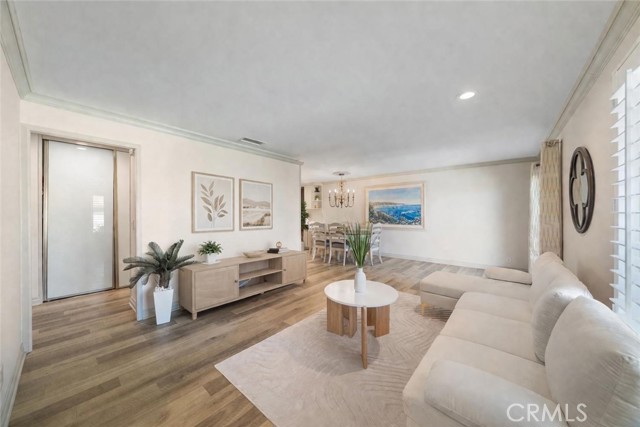 feature listing property photo