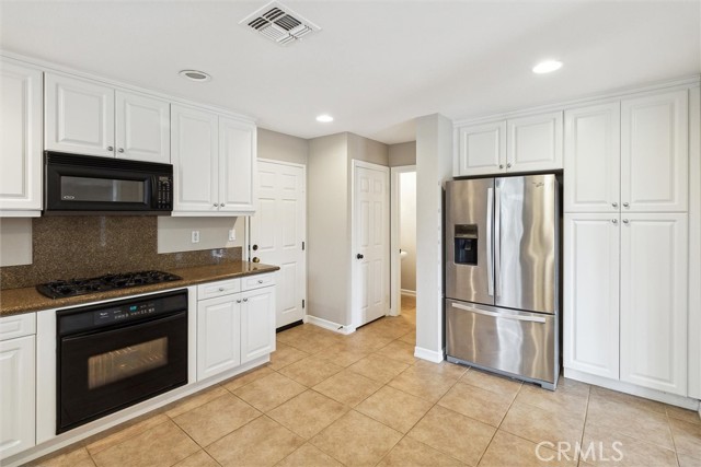 Detail Gallery Image 13 of 34 For 207 Calle Campanero, San Clemente,  CA 92673 - 3 Beds | 2/1 Baths