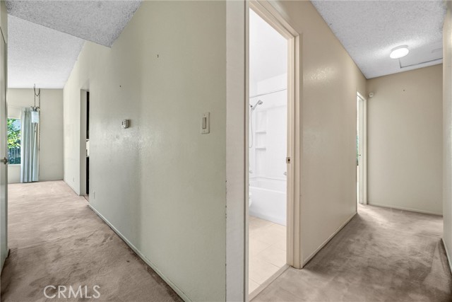 Image 12 of 32 For 19435 Almadin