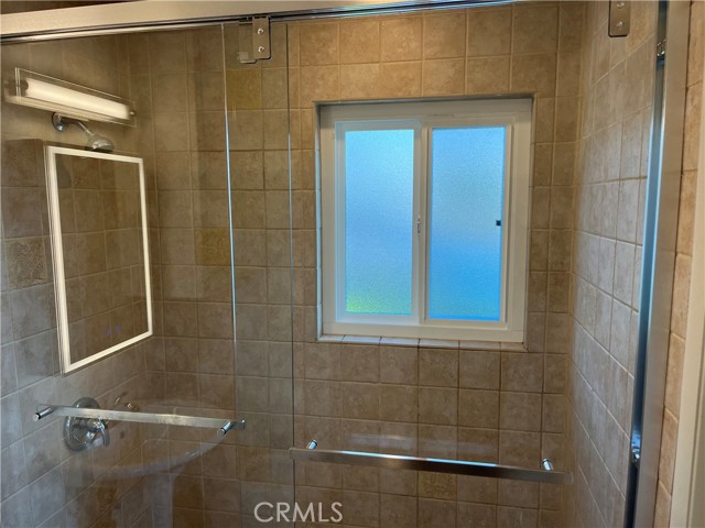 1521 West Glenoaks Boulevard, C photo 13
