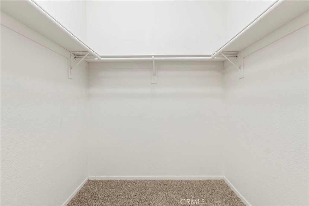 https://media.crmls.org/medias/7ffb626f-788d-4401-9388-188b596fcbdf.jpg?preset=X-Large
