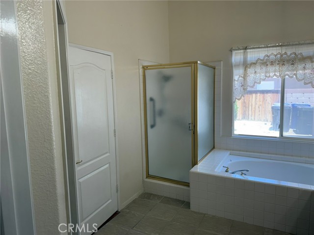 13240 Mugu Court, Apple Valley CA: https://media.crmls.org/medias/7ffbf5c9-90a6-4d87-b8a6-e1924c5ae864.jpg
