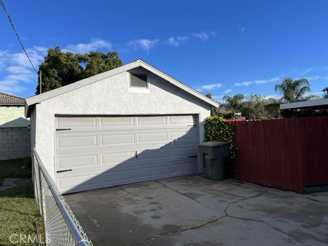 1556 W 8th Street, San Bernardino CA: https://media.crmls.org/medias/7ffd2fff-81a3-47c5-8d61-f3889a3861fd.jpg